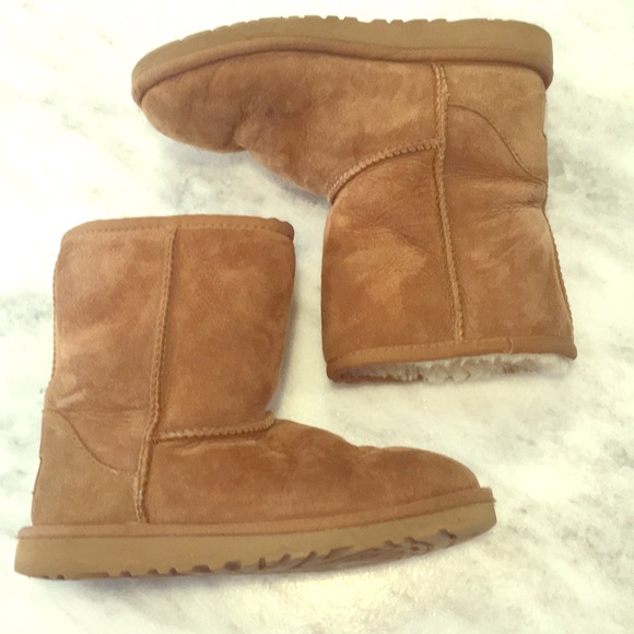 ugg 5251